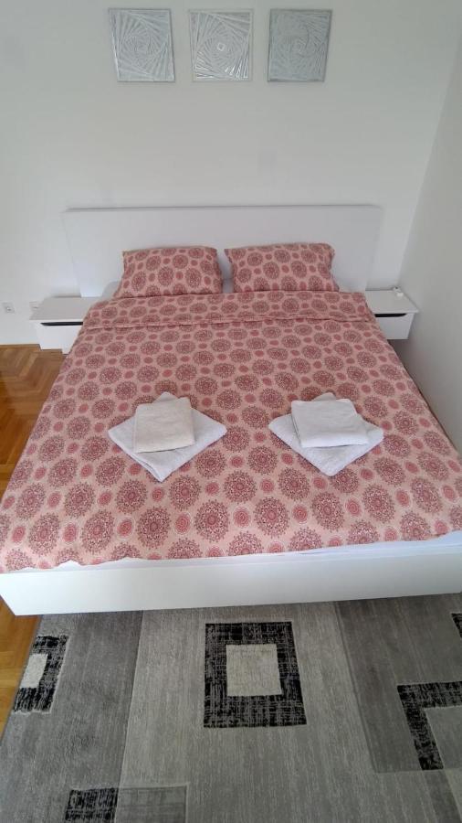 Poesia Apartment Novi Sad Buitenkant foto