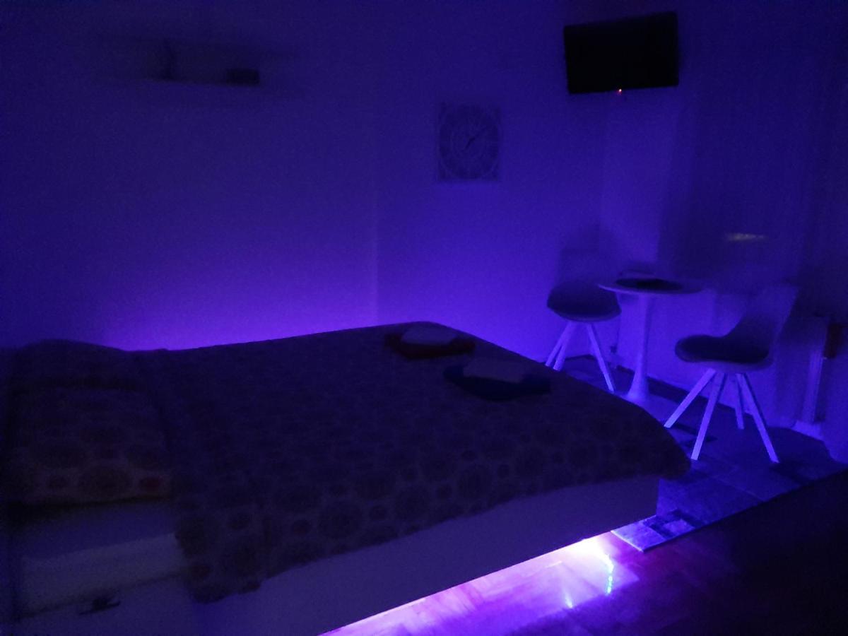 Poesia Apartment Novi Sad Buitenkant foto